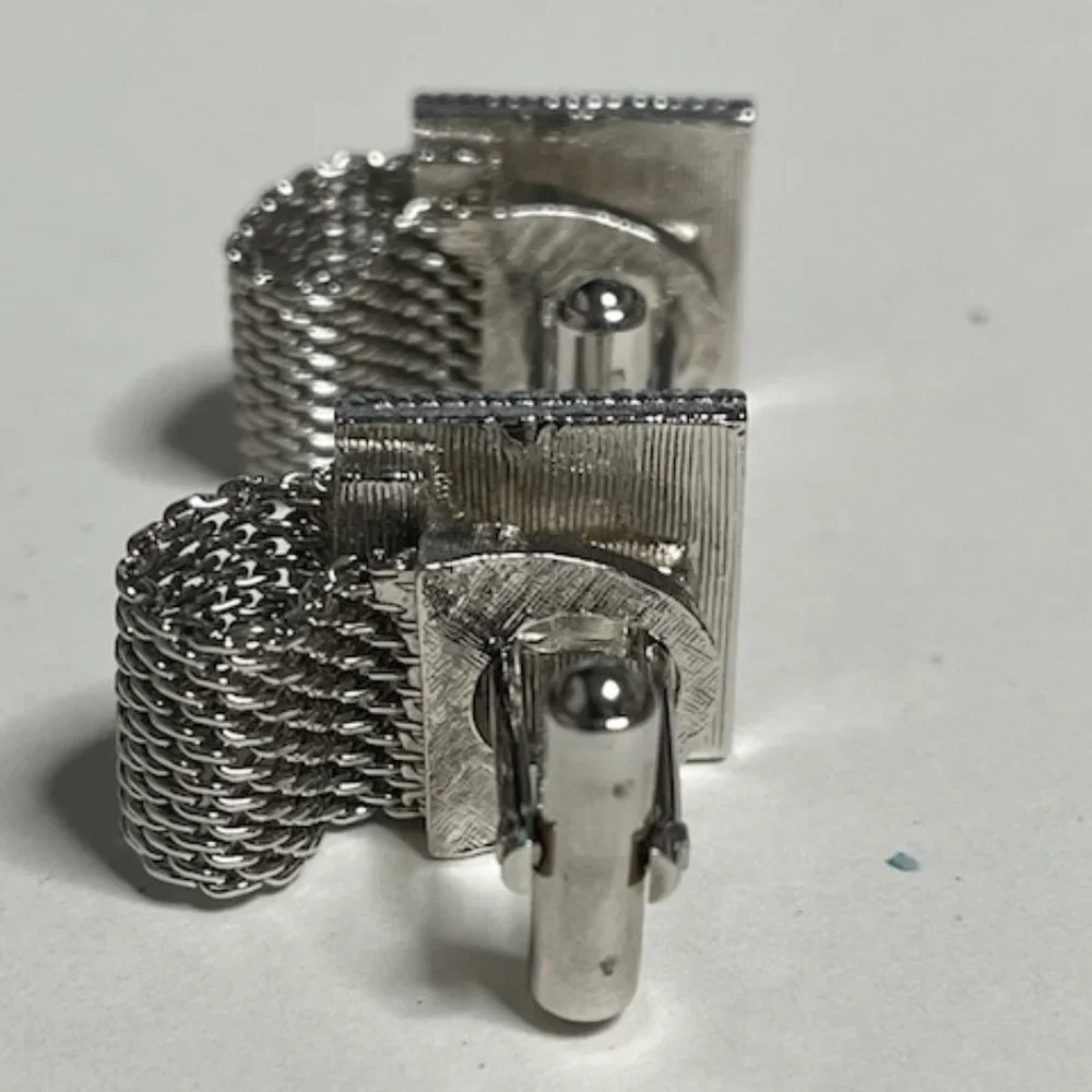 VTG Silver Tone Mesh Wrap Square Frame Flip Cufflinks Retro Gift